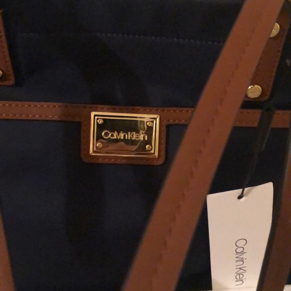 NWT Calvin Klein navy/brown satchel - Picture 2 of 6